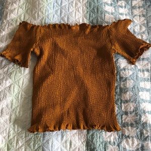 lettuced trimmed no shoulder shirt